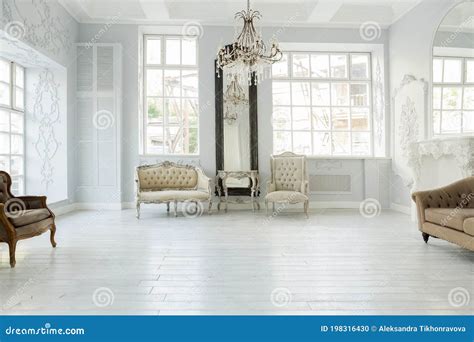 Luxury Rich Living Room Interior Design With Elegant Classic Furniture