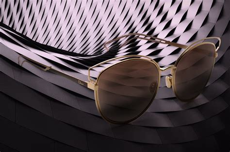 Livraison et retours gratuits sur toutes les commandes ! Dior : Une touche d'insolence pour la collection 2016 ...