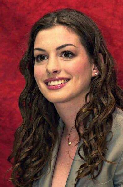 Pin By Mido Yousef On Anne Hathaway Anne Hathaway Anne