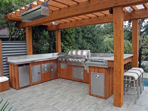 Prefabricated outdoor kitchen islands allow you to choose from a variety of configurations and appliance options; 20 Fancy Modular Outdoor Kitchen Designs | Home Design Lover