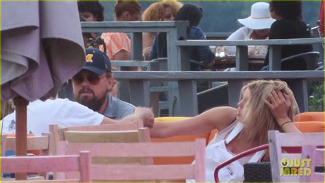 Leonardo Dicaprio Kisses New Girlfriend Kelly Rohrbach During Romantic