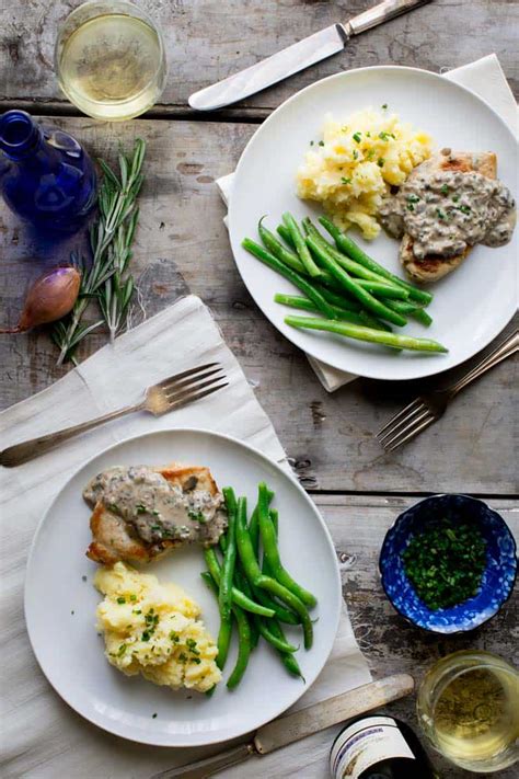 The pork chops were juicy and the stuffing was delicious. Boneless Pork Chops And Cream Of Mushroom Soup - All ...