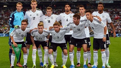 Os jogadores germânicos querem melhorar o ataque. Alemanha distribuirá R$ 11,6 milhões entre jogadores por ...
