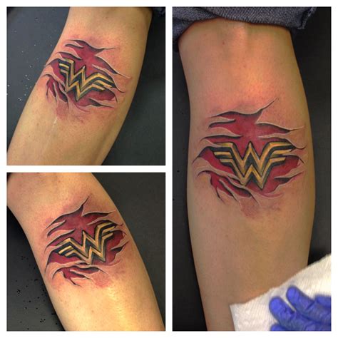 Wonder Woman Tattoo With Skin Rips Epic Tattoo Badass Tattoos Dream