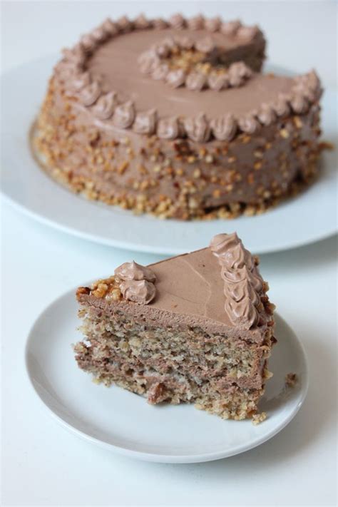 My recipe for vegan chocolate-nut cake with a fluffy hazelnut biscuit # ...