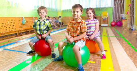 El ocio es un aspecto fundamental del crecimiento de toda persona, es por ello que aquí encontrarás 20 juegos para niños de preescolar para ayudar a los más pequeños a divertirse. Physical Development