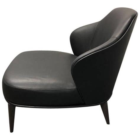 Rodolfo Dordoni Minotti Leslie Armchair At 1stdibs Minotti Leslie