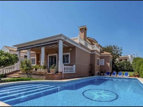 Description magnifique villa plein pied, 4 chambres avec piscine privée mazarrón est une municipalité de la région de murcie sur l. Espagne Vente villa de luxe maison et propriété à plus d'1 ...