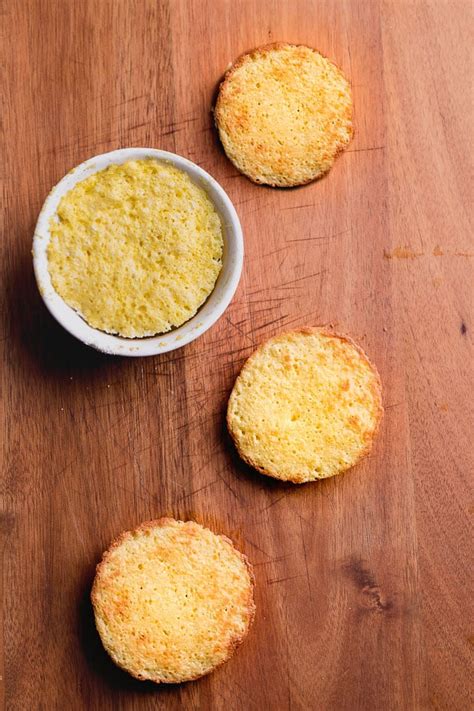 The popular food blog website, the kitchn, rated it the best keto bread on the internet. EASY Keto Bread - 5 Ingredients - 90 Seconds