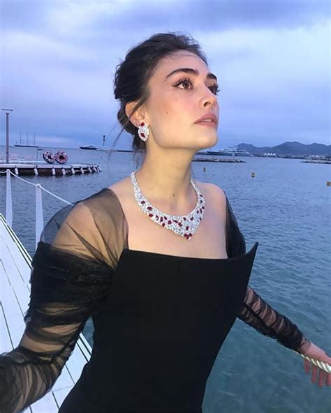 21 Beautiful Photos Of Esra Bilgiç Turkish Actress From Ramo And Diriliş Ertuğrul