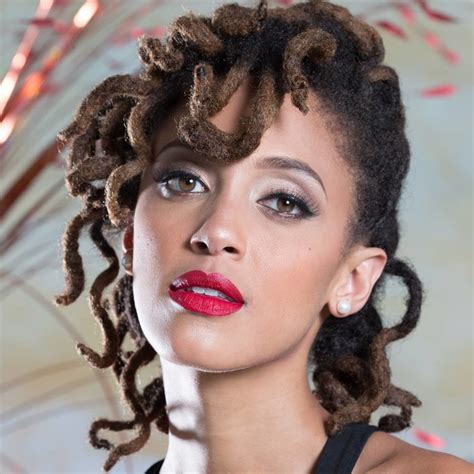 She is one of the lead singers of the zouk band kassav'. Belle artiste haitienne et tellement talentueuse ...