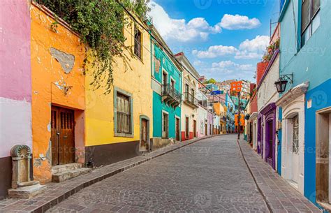 Guanajuato Mexico Scenic Cobbled Streets And Traditional Colorful