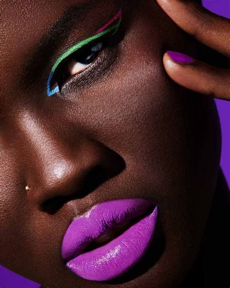 Pin By Jasmeen Sada On Maquillaje Liquid Eyeliner Eye Makeup Fenty Beauty