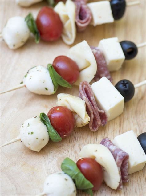 These ideas will delight all your guests! Delicious ingredients all together in one little appetizer skewer. These Antipasto Skewers are a ...