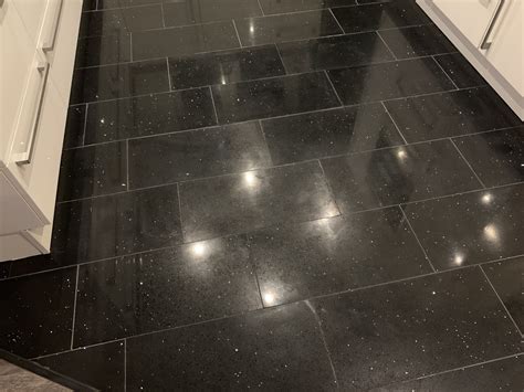 Fliesen reinigen nach dem verfugen darauf sollten sie achten. Wie bekomme ich Flecken von Quarz Fliesen weg? (Reinigung ...