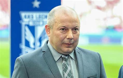 Stołecznej legii nie zostawił na urzędującym. Szokujący nocny wiersz Wojciecha Kowalczyka! Pisał o ...