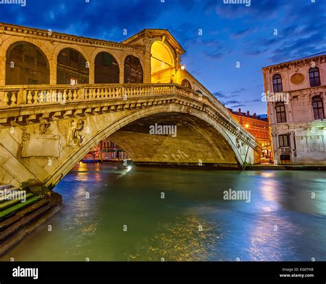 Rialto Bridge Venice Stock Photo Alamy