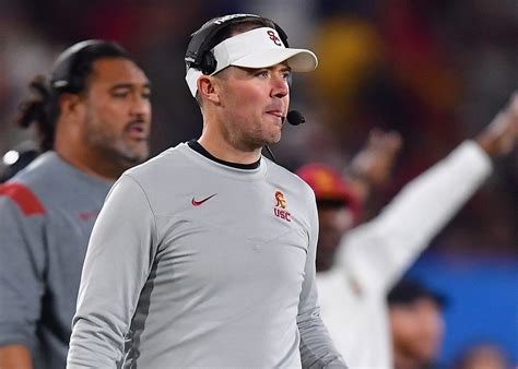 Everything Lincoln Riley Said Tuesday As Usc Prepares For Pac 12 Title