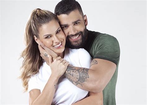 Gusttavo lima e andressa suíta cantam juntos e fãs se derretem com momento romântico. Voltaram? Gusttavo Lima mostra tatuagem que fez para ...