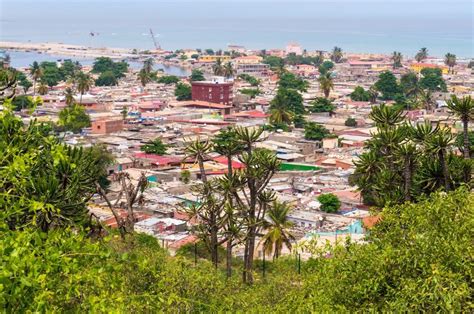 ɐ̃ˈɡɔlɐ), officially the republic of angola (portuguese: Angola Travel Guide - Expert Picks for your Vacation ...