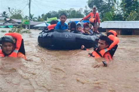 Chuvas Fortes Deixam Pelo Menos Dez Mortos Nas Filipinas