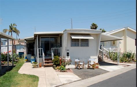 14 Great Mobile Home Exterior Makeover Ideas For Every Budget