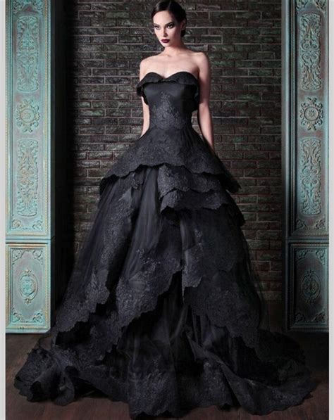 Black Gothic Wedding Dresses Sweetheart Lace Ball Gown