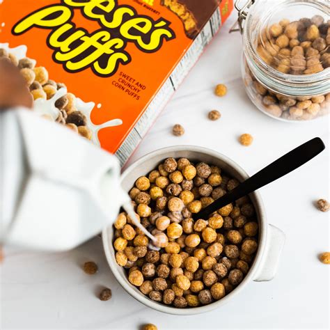 reese s puffs chocolatey peanut butter cereal 11 5 oz box home and garden