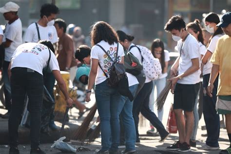 Xavier University Nstp Students Join Forces In City Wide Clean Up Drive
