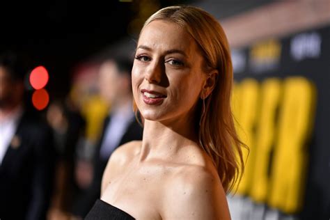 Iliza Shlesinger On Netflix Beating The Apocalypse With Two Shows Indiewire