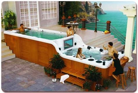 Differences Between A Hot Tub Jacuzzi And A Swim Spa