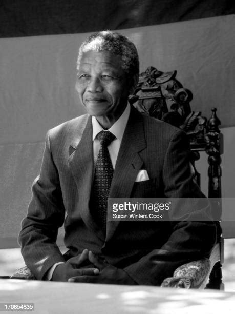 Nelson Mandela 1990 Photos And Premium High Res Pictures Getty Images