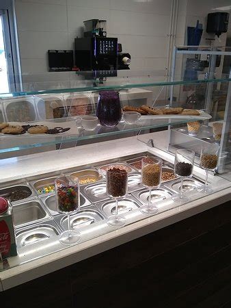This incredible mcdonald's includes the bistro gourmet at mcdonald's area that offers unique cuisine ranging from pasta dishes to gourmet sandwiches and desserts. World's Largest Entertainment McDonald's & PlayPlace (Orlando) - All You Need to Know Before You ...