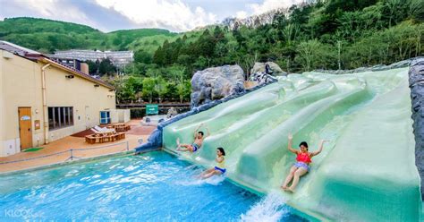 Located in sunway city ipoh, the lost world of tambun is a theme park famous for its natural hot springs, tropical jungles, 400 million years old limestone formations and 7 fun park attractions. Hakone Kowaki-en Yunessun Hot Spring Theme Park One Day ...
