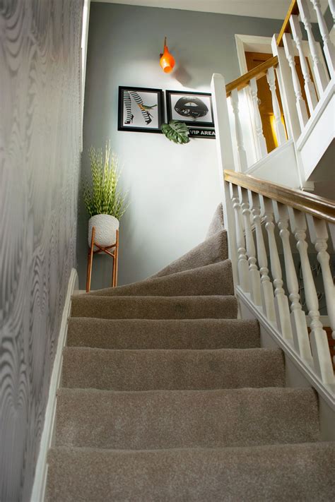 Like many old, rambling houses of its kind this corridor was narrow and dark. Hallway Refresh: Entrance and Landing Mini-Makeover | Stair landing decor, Modern hallway ...