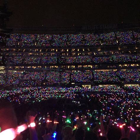 Coldplay Lighting Up The Stadium With Xylobands Brand New Led Wristband