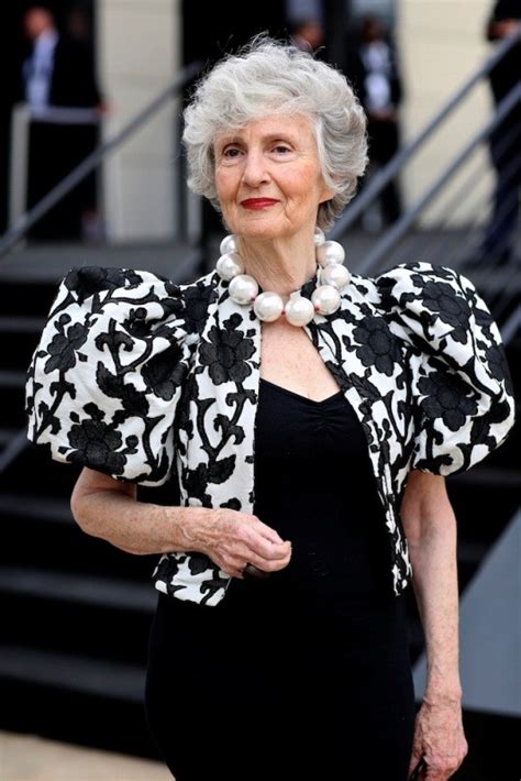 Pearl Fashion Liz Friedman Wears Pearls At New York Fashion Week