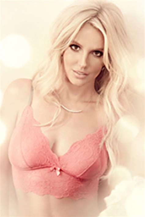 Britney Spears Models Her Own Lingerie Line Fooyoh Entertainment