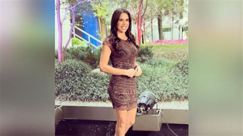 Paola Rojas Lleva Su Vestido Más Coqueto A Televisa Y Derrite A
