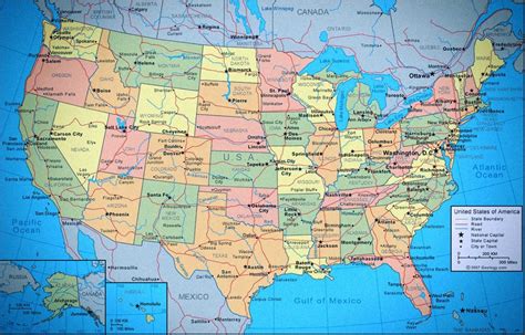 Mapa de Estados Unidos político con nombres Estados y Capitales