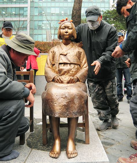 japan to demand comfort women statue outside embassy in seoul be removed the japan times