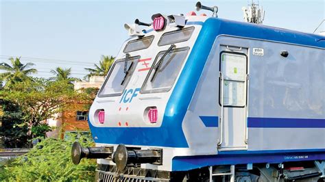 Mumbai Now Freight Trains Want To Share Local Tracks Trendradars