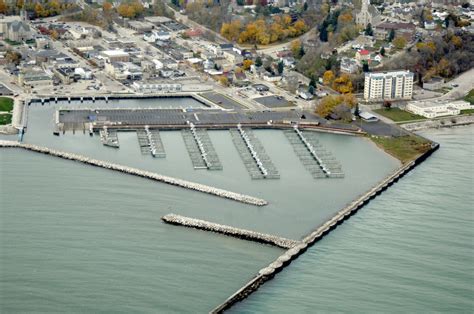 Port Washington Municipal Marina In Port Washington Wi United States