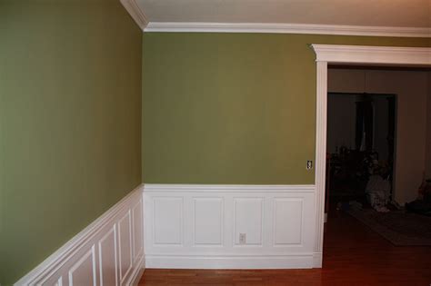 I had been wanting to do wainscoting forever, and our dining room was the perfect area to try it on. Custom Wainscoting Dining Room Pictures - Great Ideas