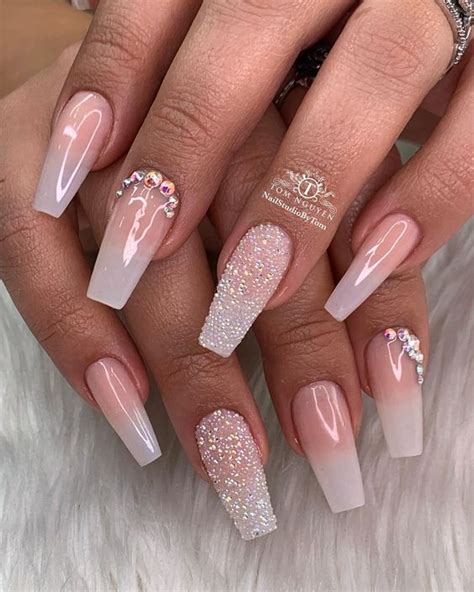 36 Awesome Ombre Nails Coffin Glitter Art Designs In 2020 Page 21 Tiger Feng