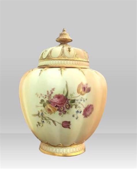 Antique Royal Worcester Blush Ivory Pot Pourri Vase For Sale At 1stdibs