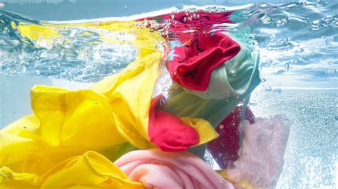 Cold water washing will not make clothes bleed color like hot water will. 8 Easy Ways To Make Your Laundry "Green" | New Life ...