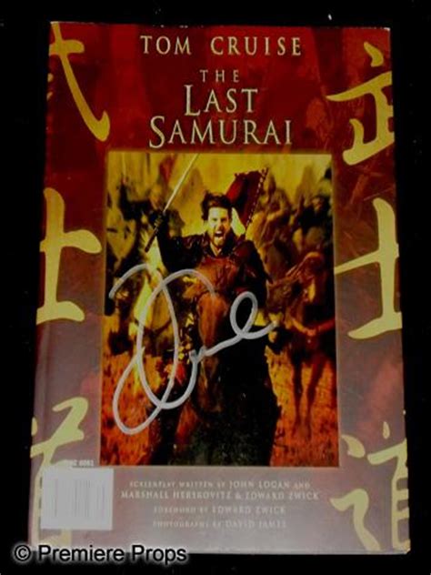 The last samurai has some outstanding action scenes and memorable performances, but its greatest strength is its scope. Tom Cruise Autographed The Last Samurai Book