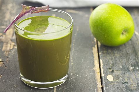 11 Healthy Green Juice Recipes To Try Right Now