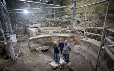 1800 Year Old Roman Era Theater Found At Jerusalems Western Wall